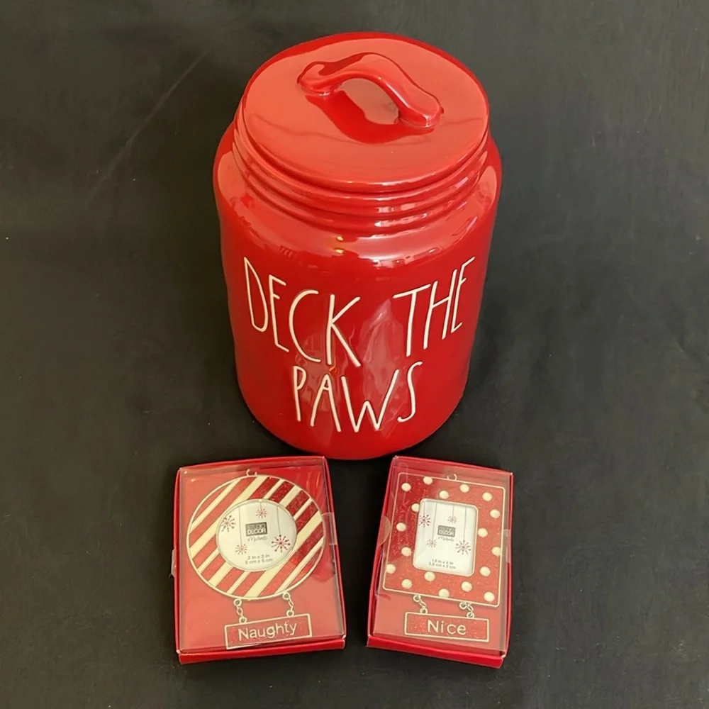 💸 Deck the Paws Ceramic Treat Container & Naughty/Nice Picture Frame Ornamental